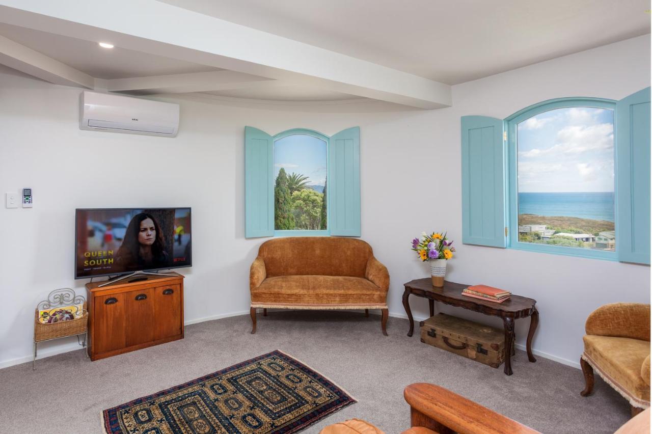 Naxos - Med Style Castle, Ocean Views From Every Room! Bowentown Экстерьер фото